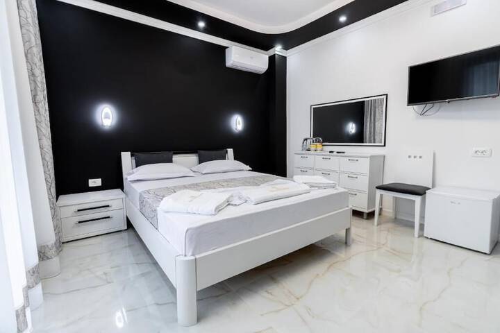 Room 14 of 39
