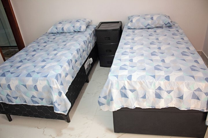Room 6 of 32