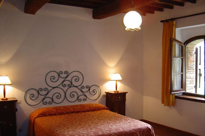 Room 7 of 71