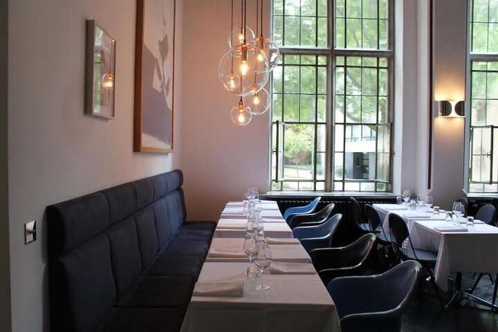 Dining 20 of 28