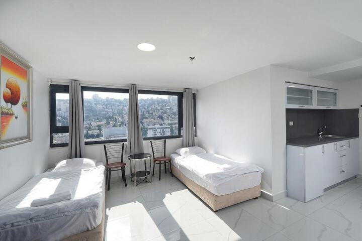 Room 55 of 123