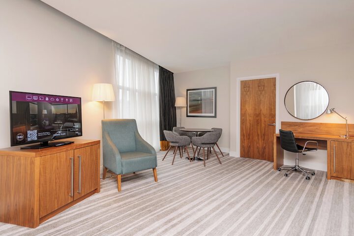 Room 14 of 150