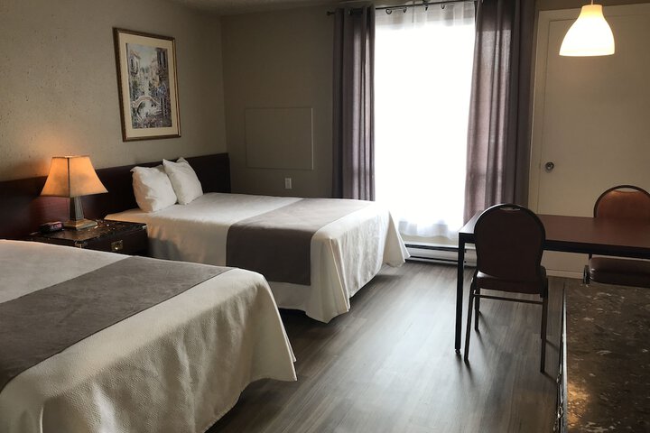 Room 11 of 34
