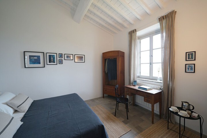 Room 96 of 168