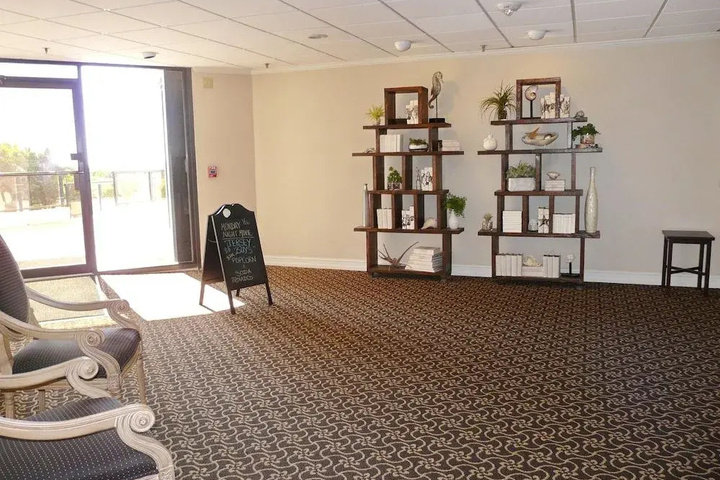 Room 11 of 24