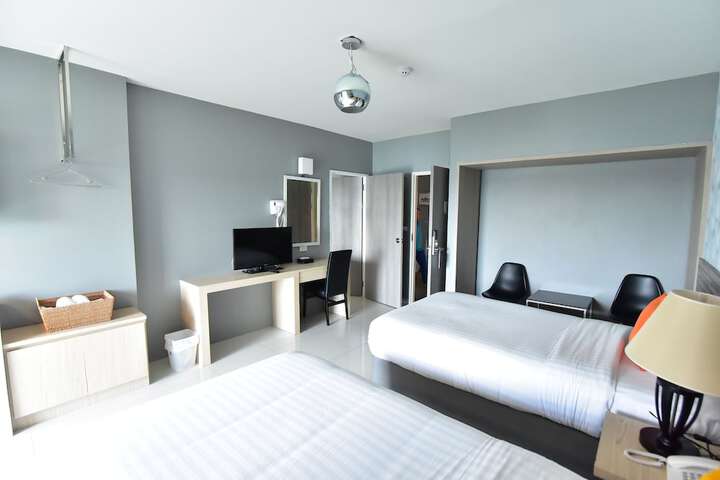 Room 20 of 49