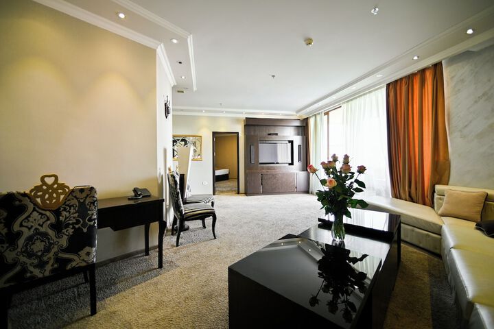 Room 47 of 77