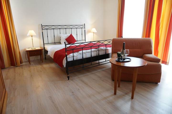 Room 29 of 82