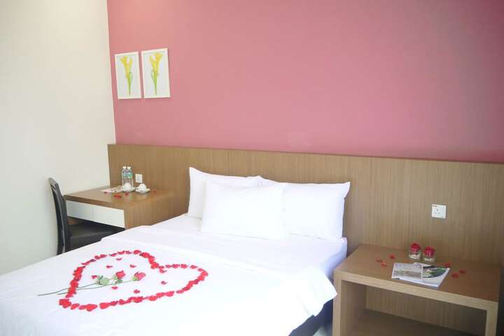 Room 3 of 30