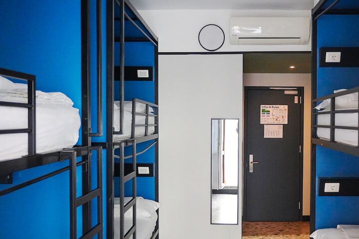 Room 17 of 62