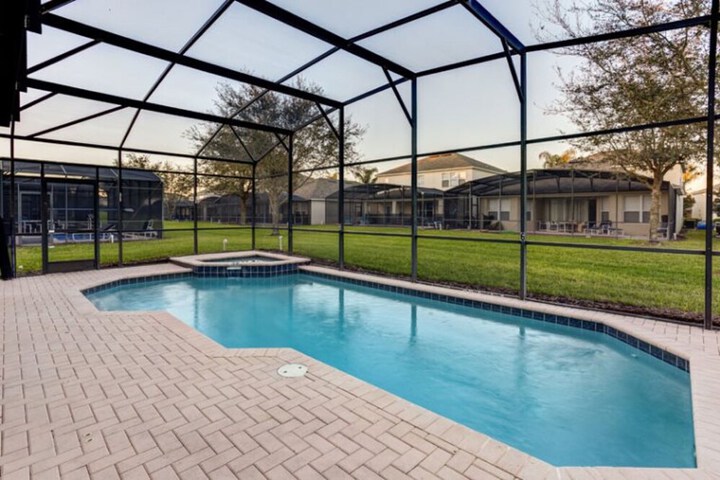 Pool 79 of 87