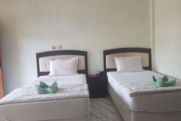 Room 2 of 15