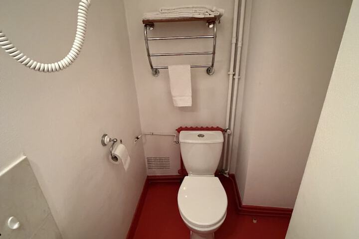 Room 29 of 42