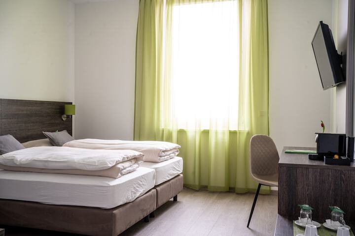 Room 3 of 19