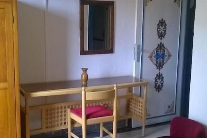 Room 5 of 20