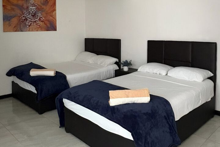 Room 5 of 117