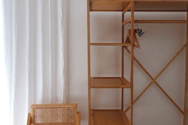 Room 63 of 193