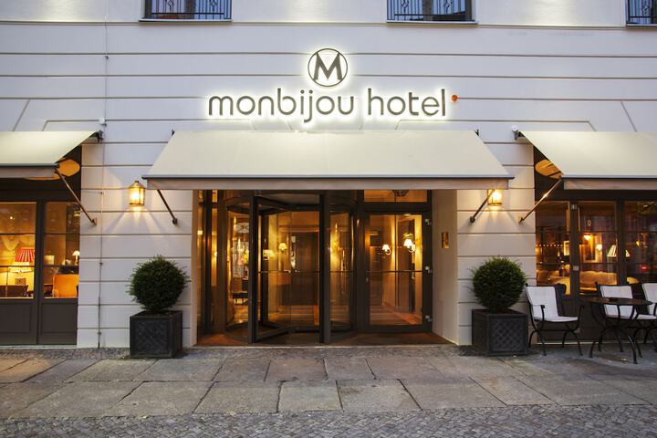 Hotel 61 of 71