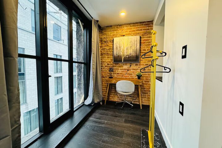 Room 20 of 62