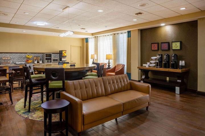 Hotel Lobby