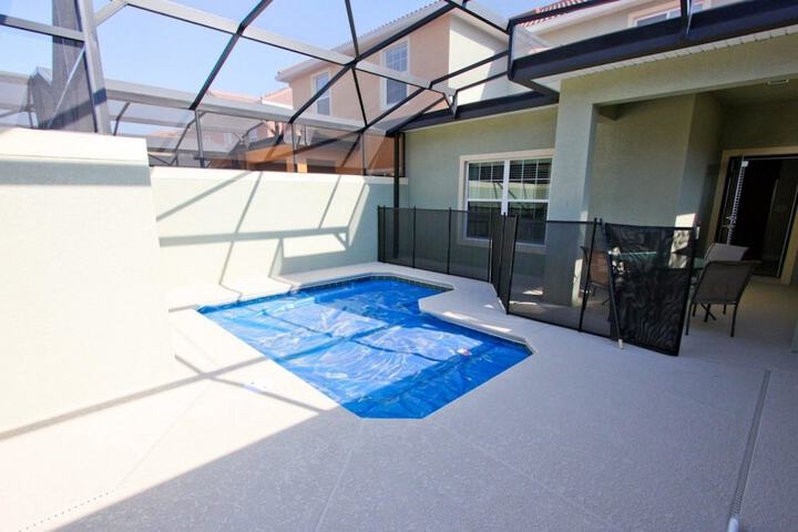 Pool 15 of 34