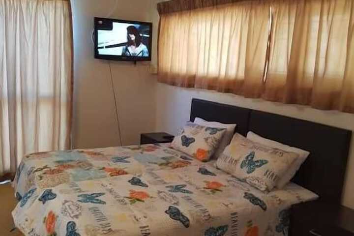Room 2 of 28