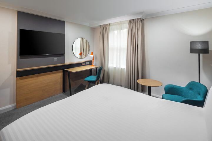 Room 15 of 87