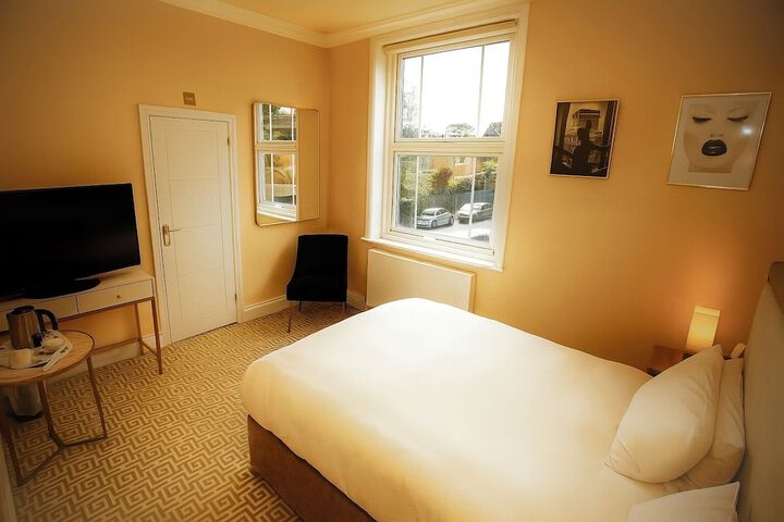 Room 11 of 55