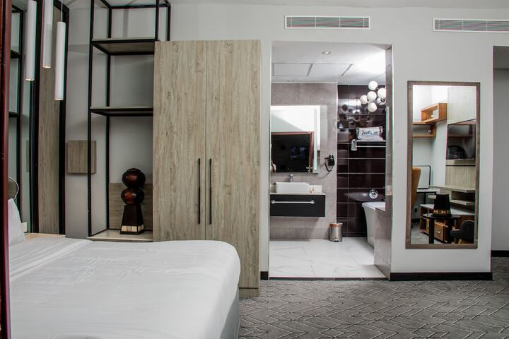 Room 74 of 193