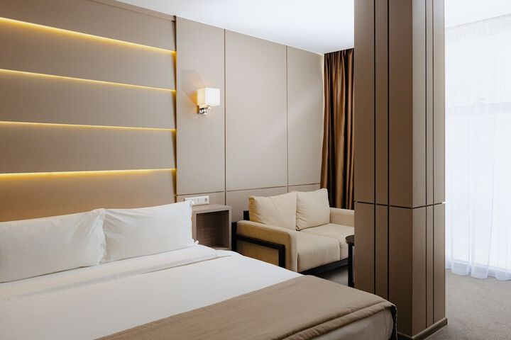 Room 34 of 80