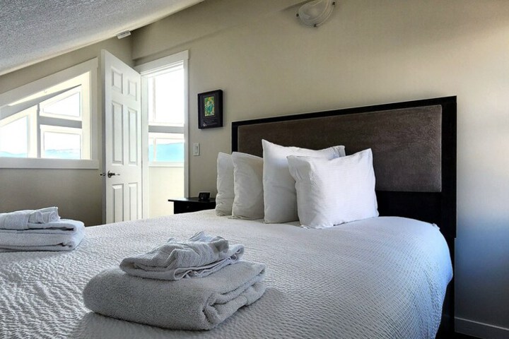 Room 101 of 543