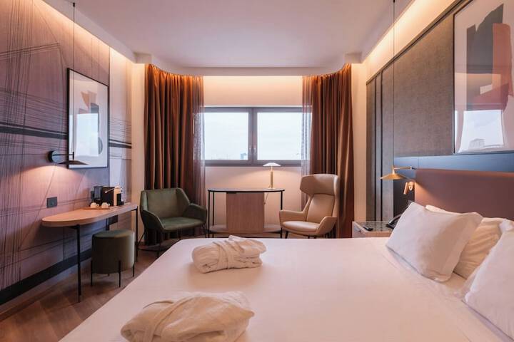 Room 9 of 60