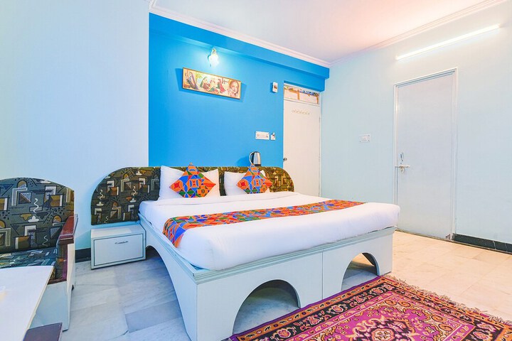Room 18 of 32