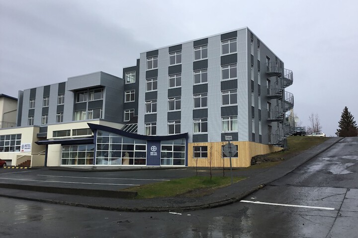 Hotel 74 of 80