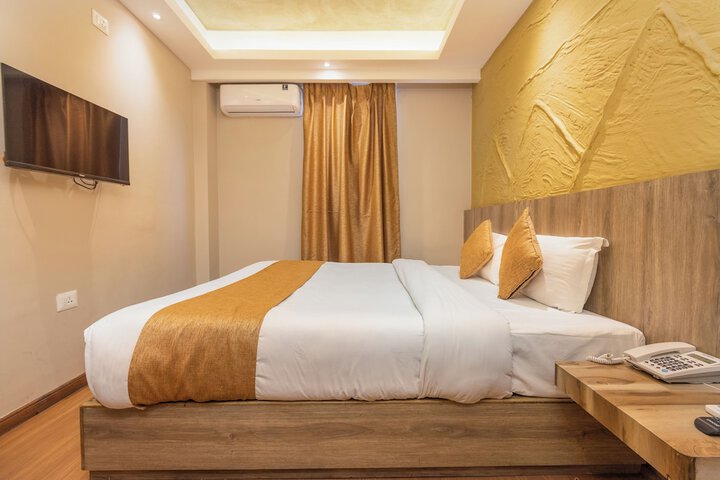 Room 43 of 60