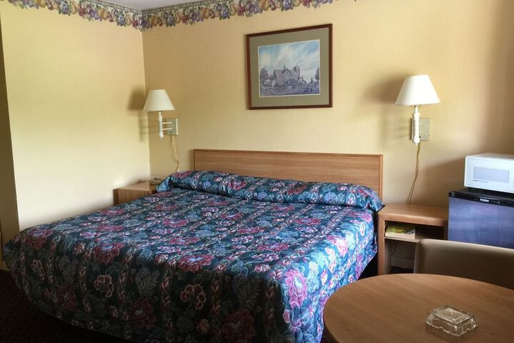 Room 2 of 22