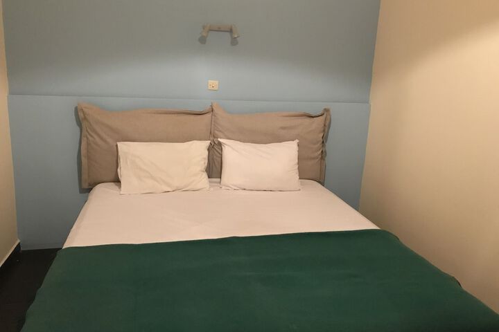 Room 4 of 24