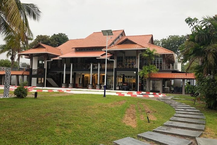 Hype Motorsports Hotel