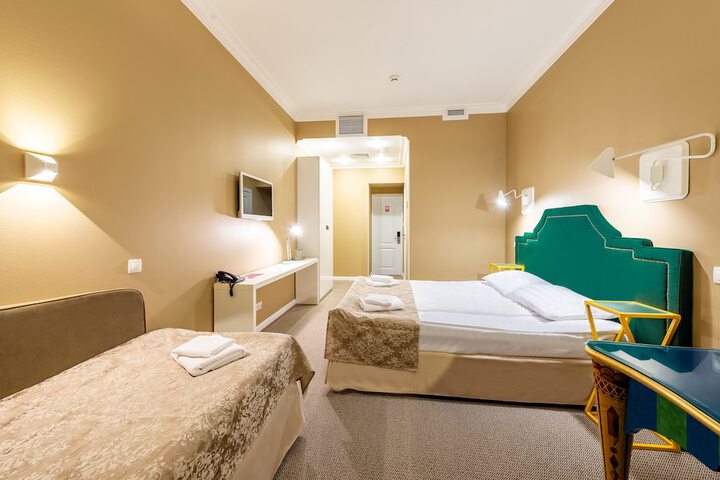 Room 3 of 30