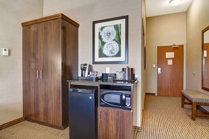 Room 13 of 31