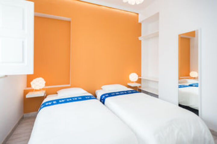 Room 27 of 53