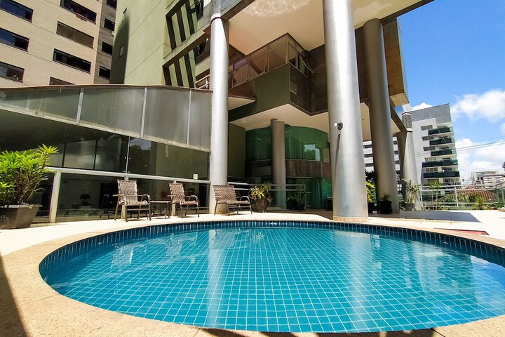 Pool Hotel