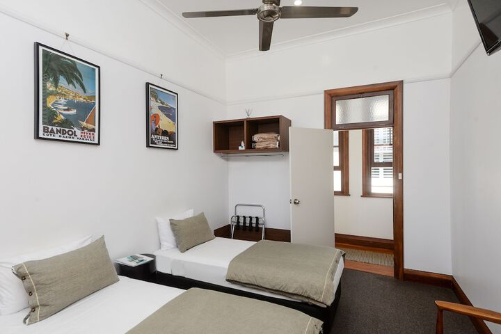 Room 21 of 41