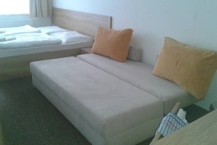 Room 13 of 61