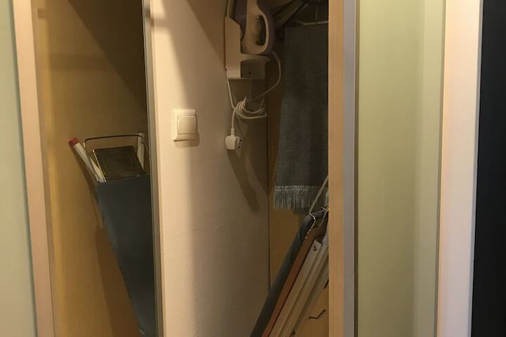 Room 46 of 74