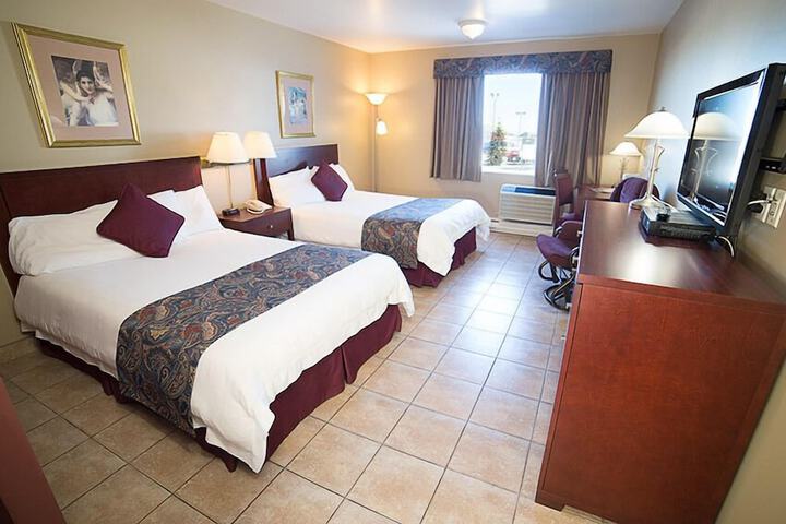 Room 2 of 8