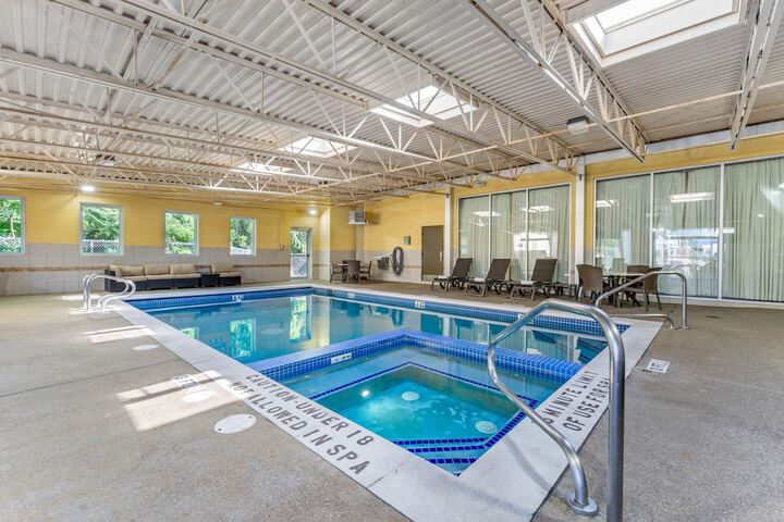 Pools & Facilities