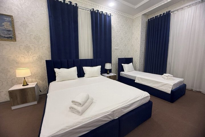 Room 19 of 107