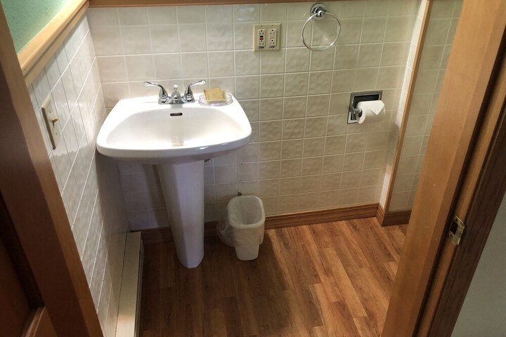 Room 123 of 186