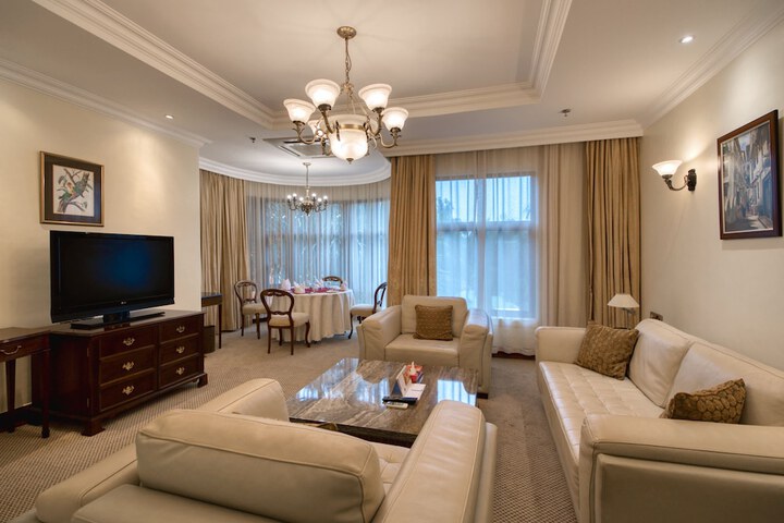 Room 34 of 77
